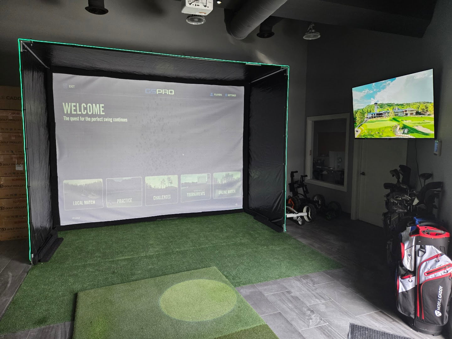 Indoor golf Simulator